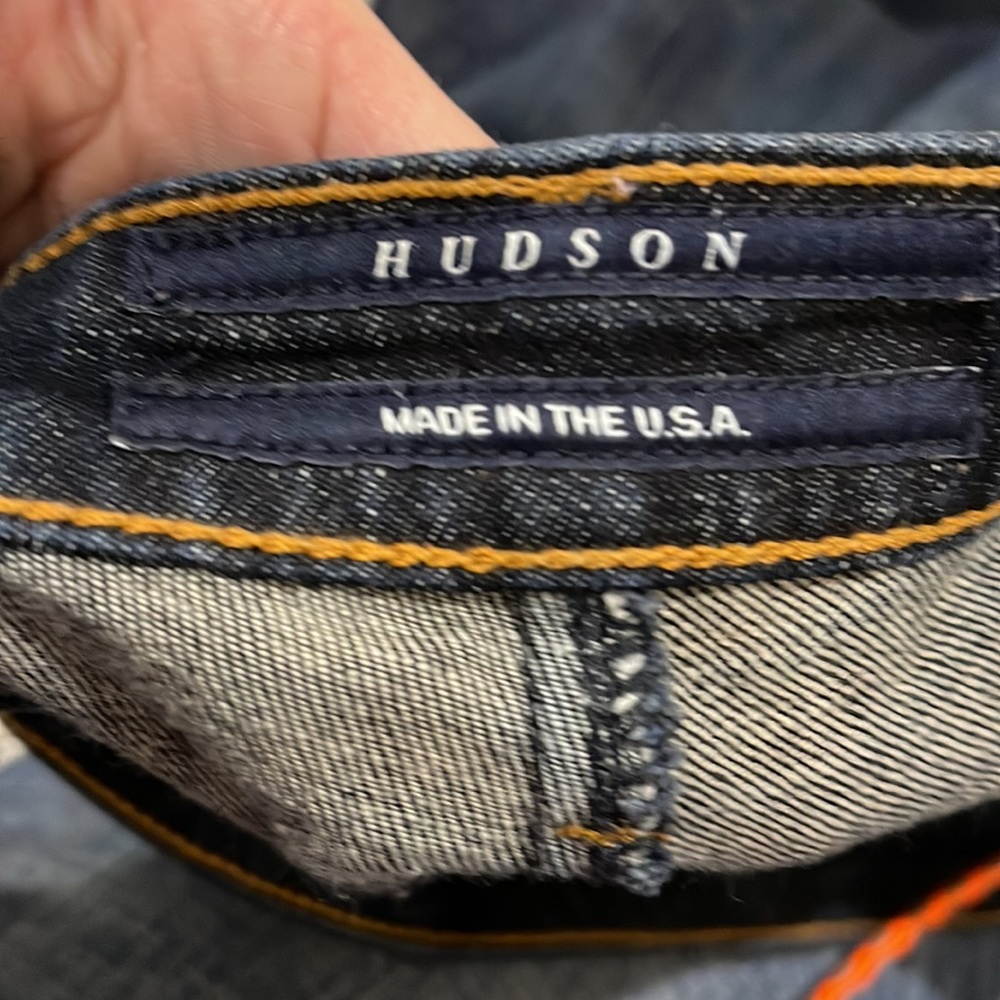 HUDSON JEANS SIZE 29/33 straight leg - Picture 6 of 10
